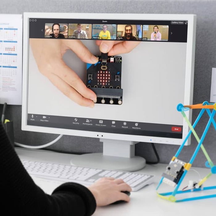 Group Training for STEAM Classroom Robotics