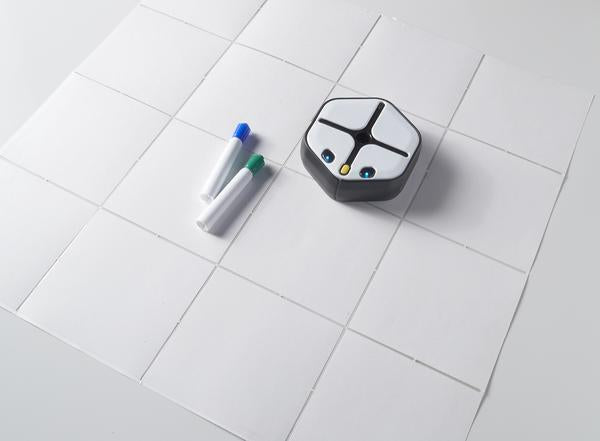 4 x 4 Fold-out Whiteboard Grid